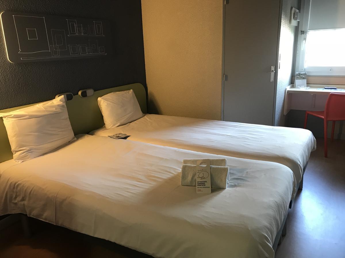 Ibis Budget Arles Sud Fourchon Экстерьер фото